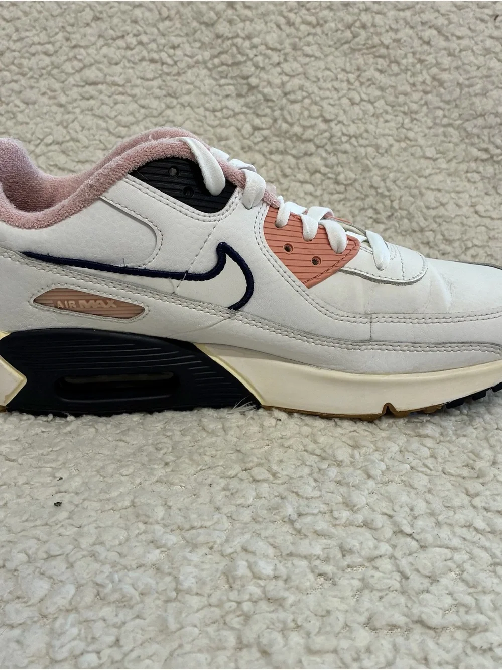 Nike Air Max 90 LTR SE White Pink Glaze Gum Bottom Size 7Y DB0472-100